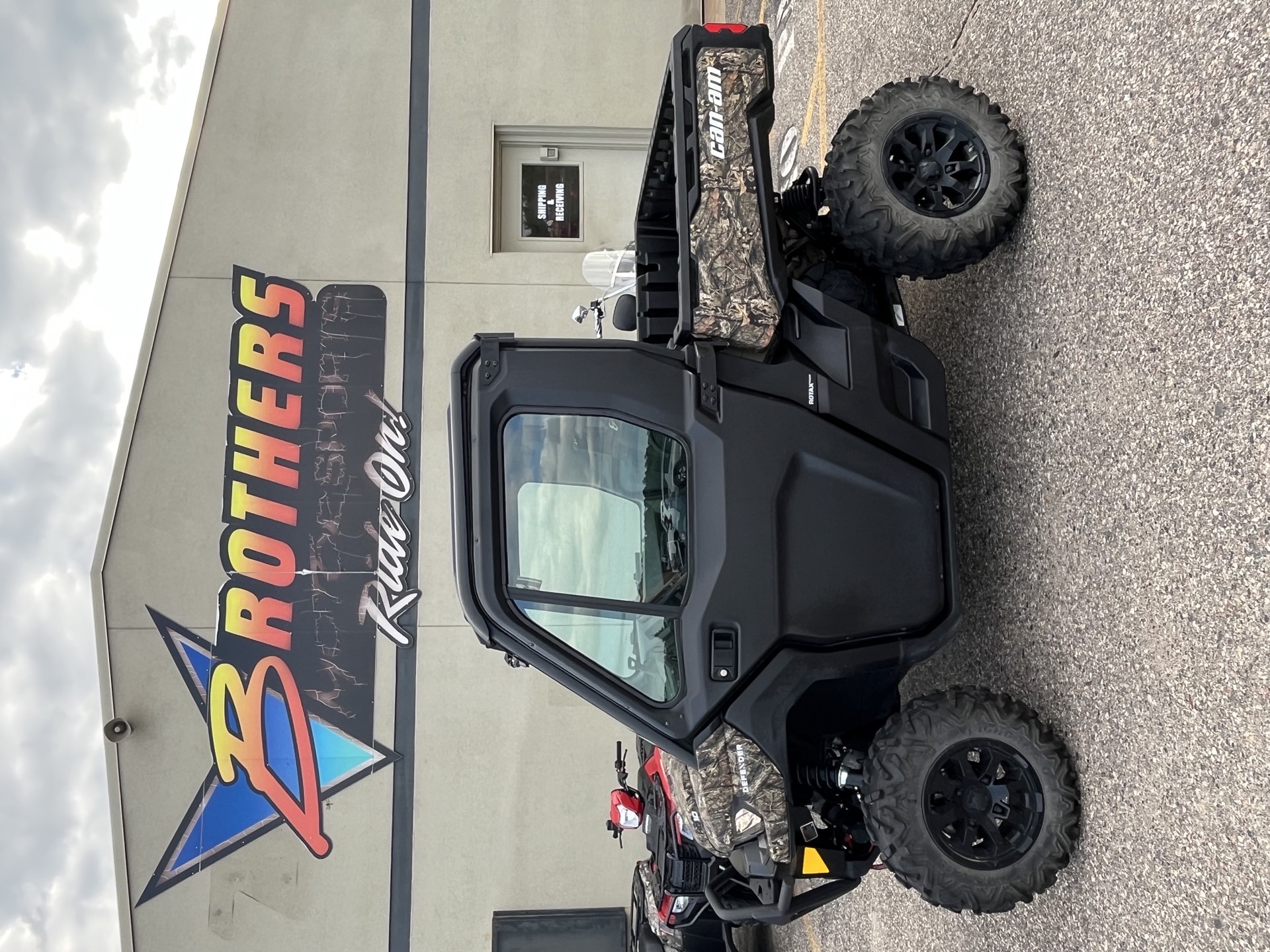 2020 CAN-AM DEFENDER XT CAB HD10