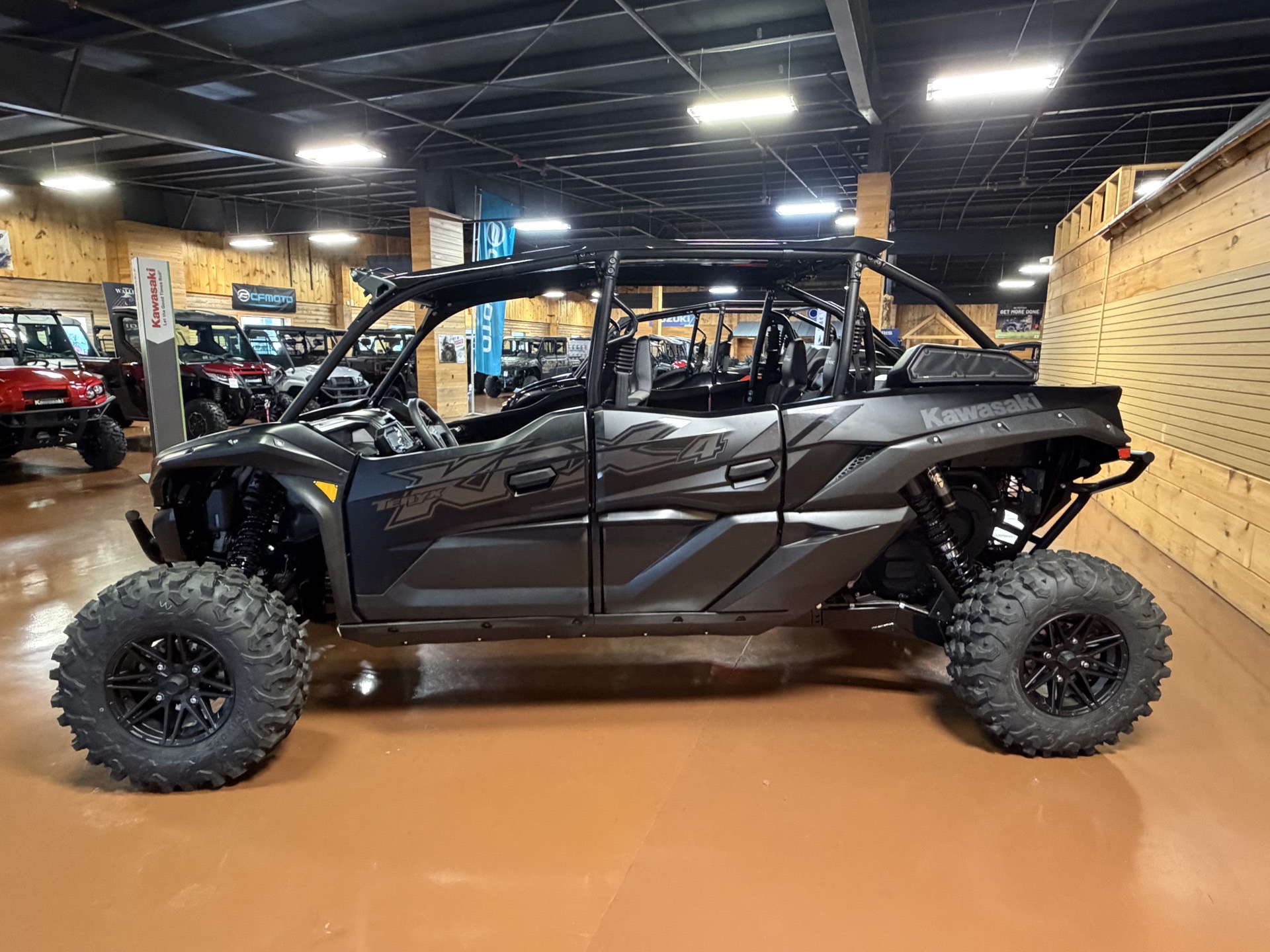 2027 KAWASAKI TERYX KRX4 1000 BLACKOUT EDITION