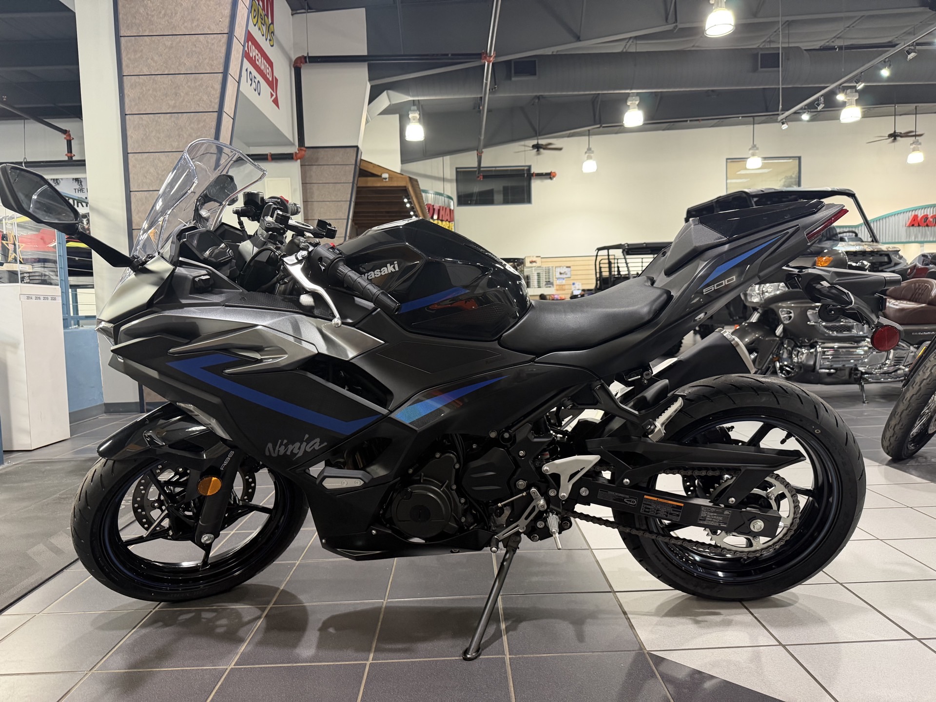 2025 KAWASAKI NINJA 500 SE ABS