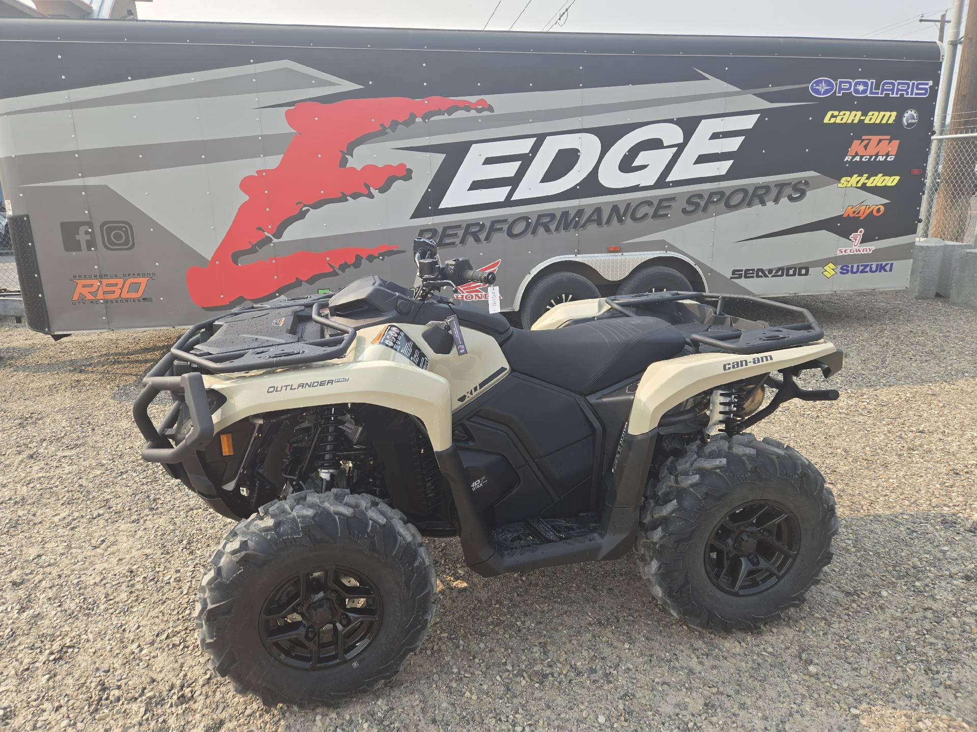 2026 Can-Am OUTLANDER PRO XU HD7