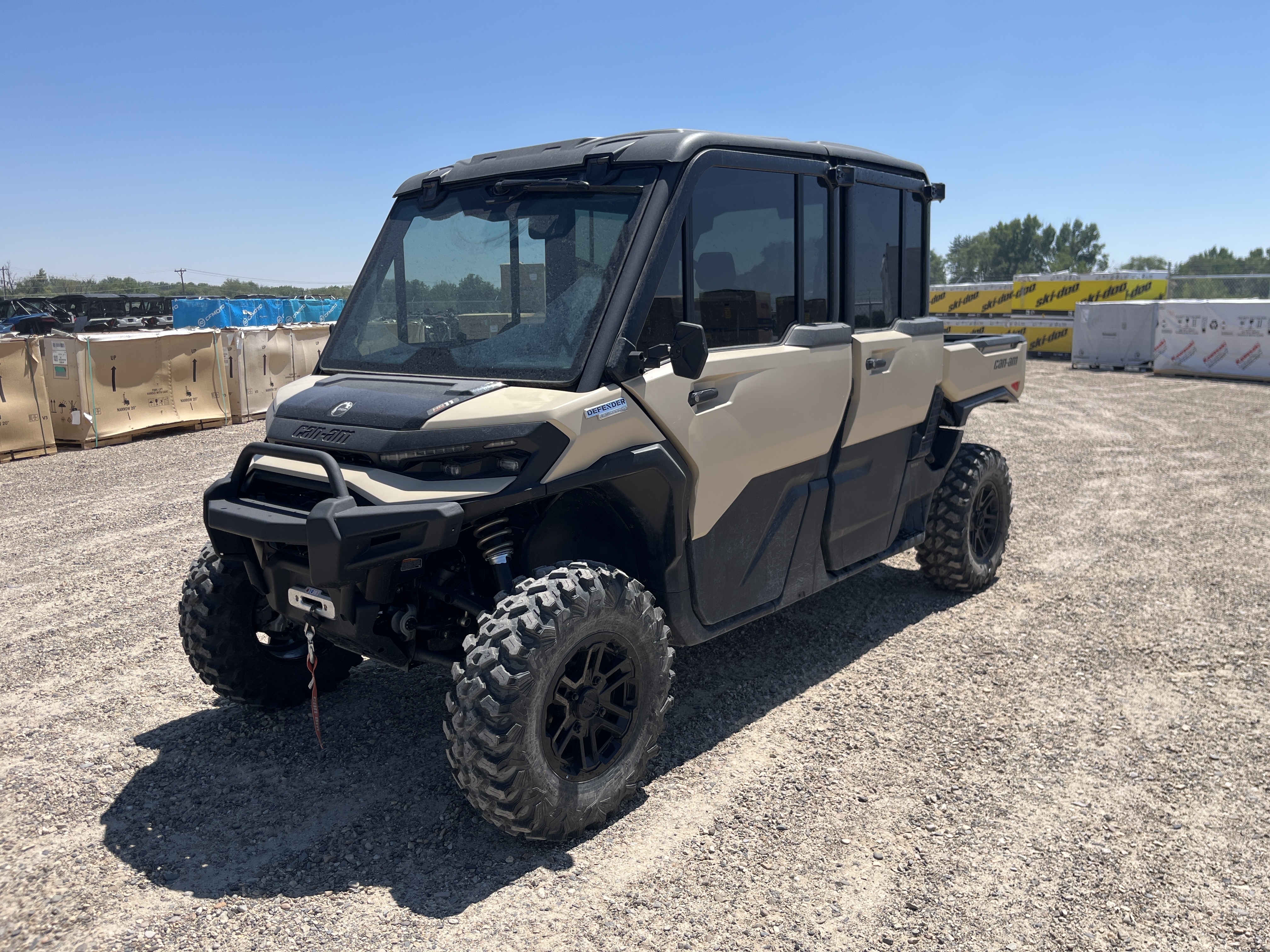 2026 Can-Am DEFENDER MAX LTD 65 HD11