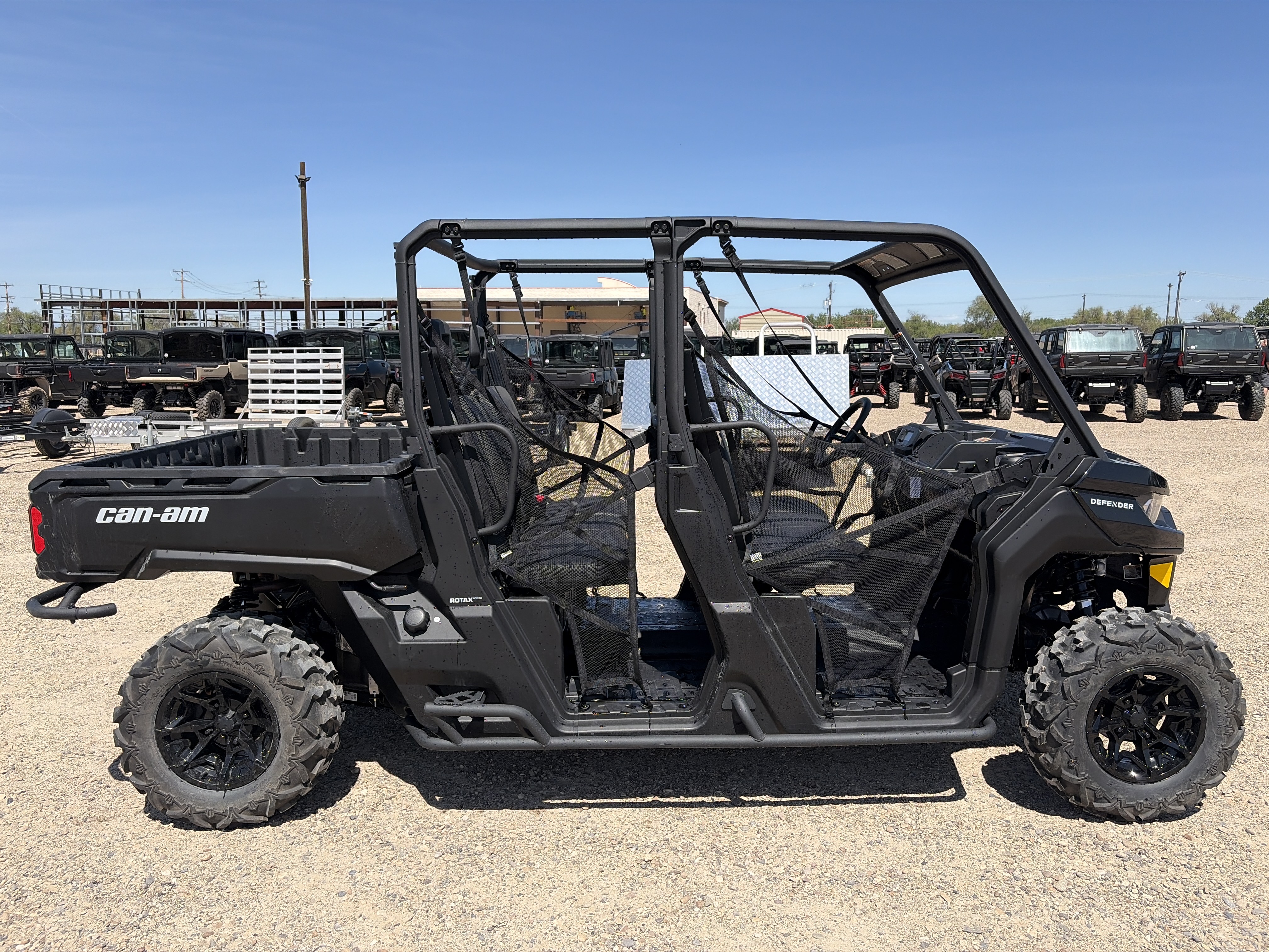2026 Can-Am DEFENDER MAX DPS HD9