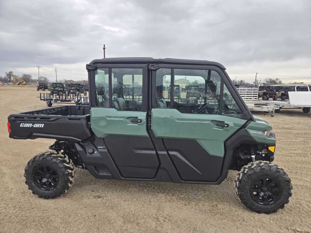 2026 Can-Am DEFENDER MAX DPS CAB HD10