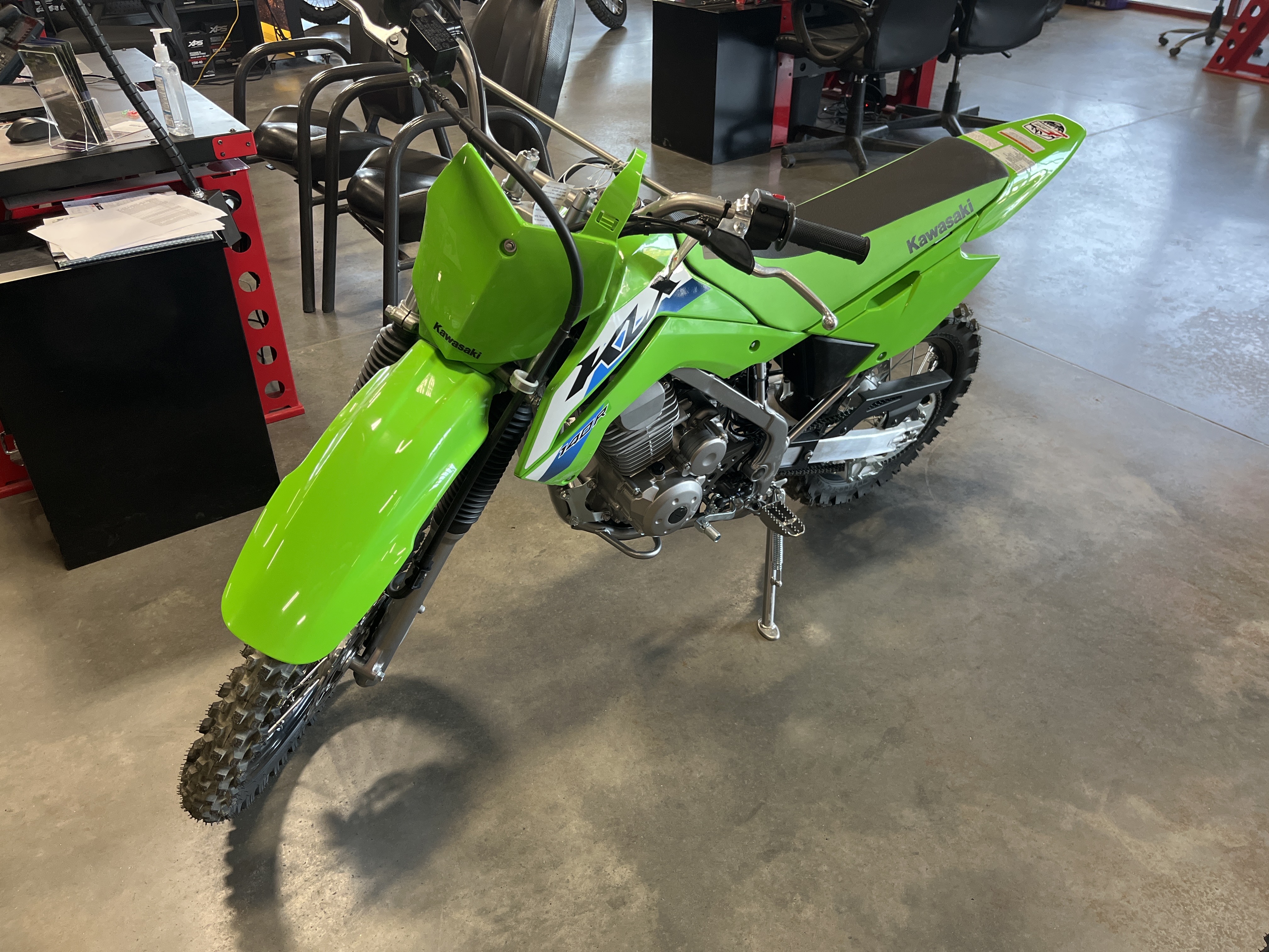 2027 Kawasaki KLX 140R