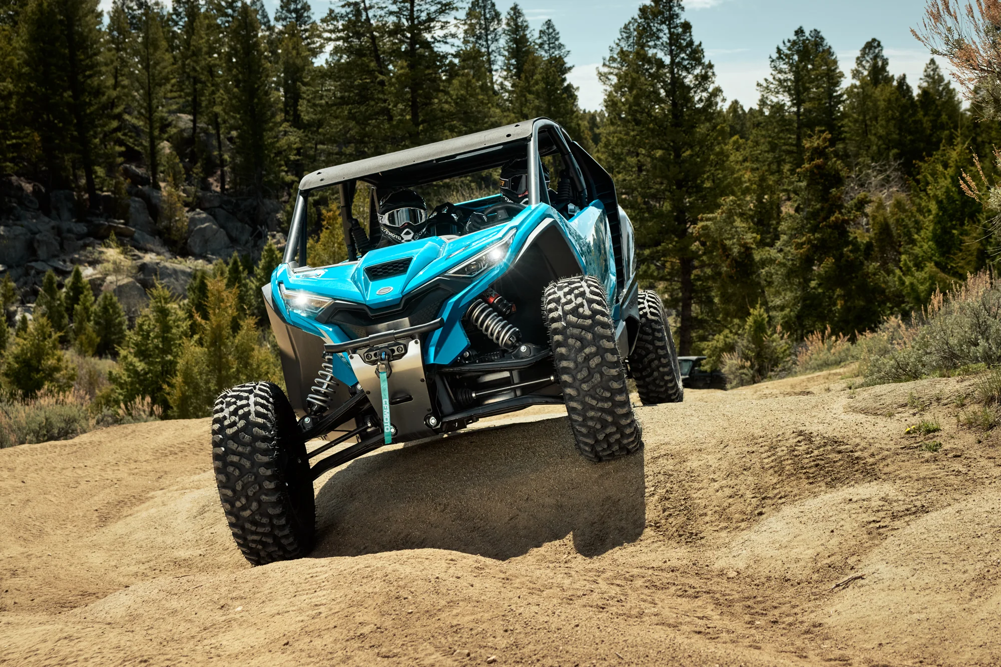 2027 CFMOTO ZFORCE — photo 3 of 3