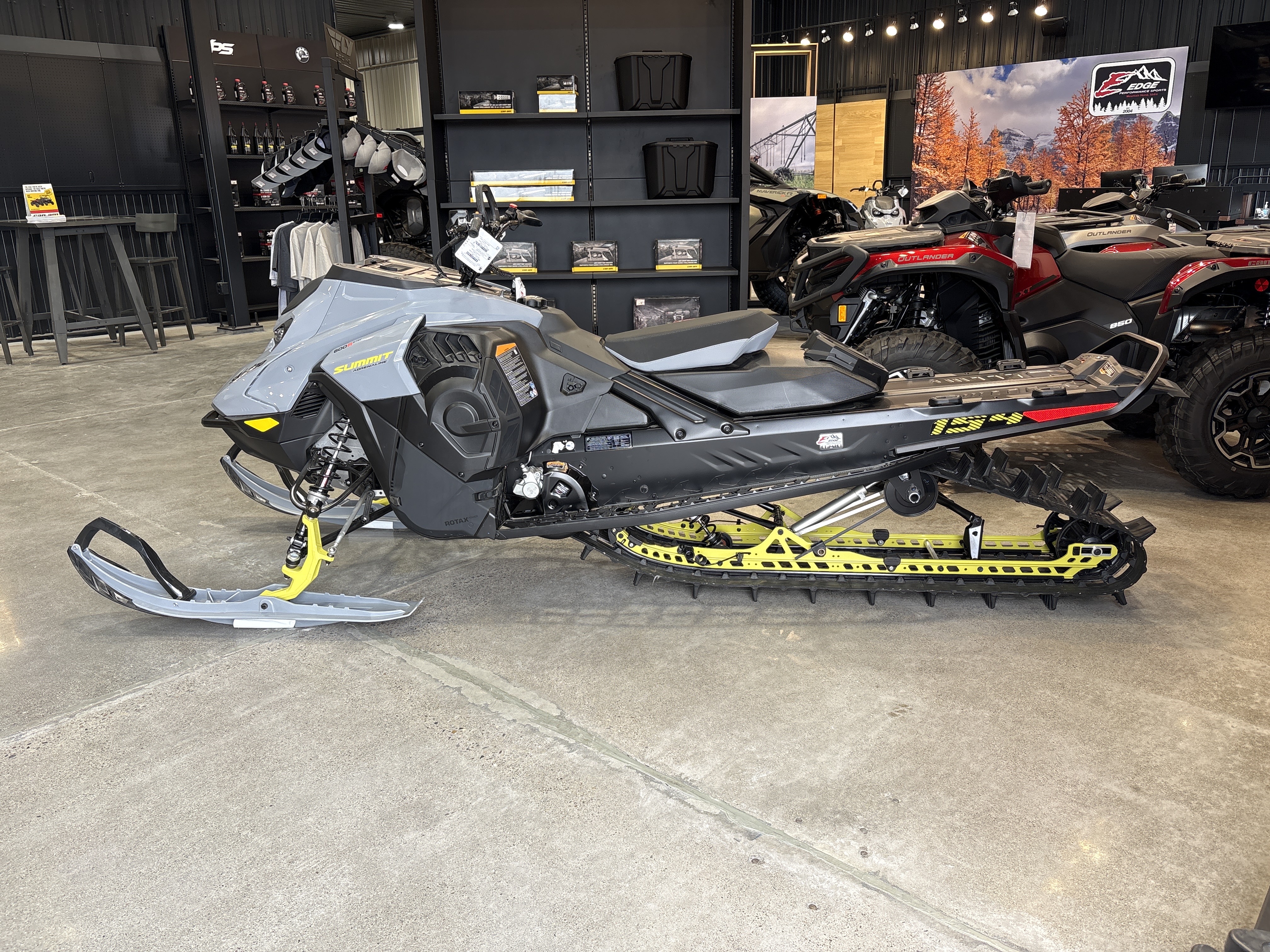 2026 Ski-Doo SUMMIT EDGE 600R S HAC 154 2.5 E-TEC®