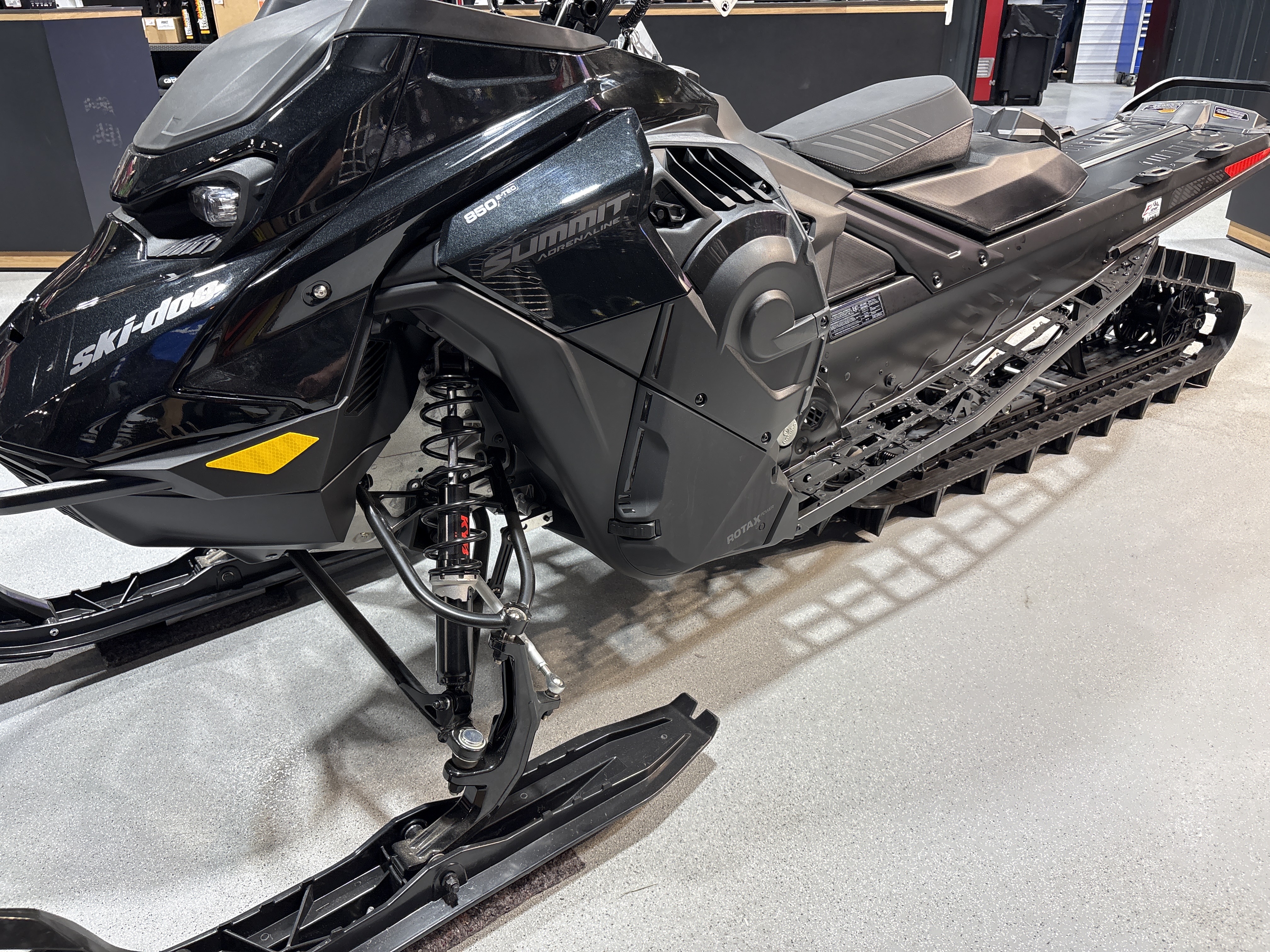 2026 Ski-Doo SUMMIT EDGE 850 S HAC 165 3P4F E-TEC® 3.0