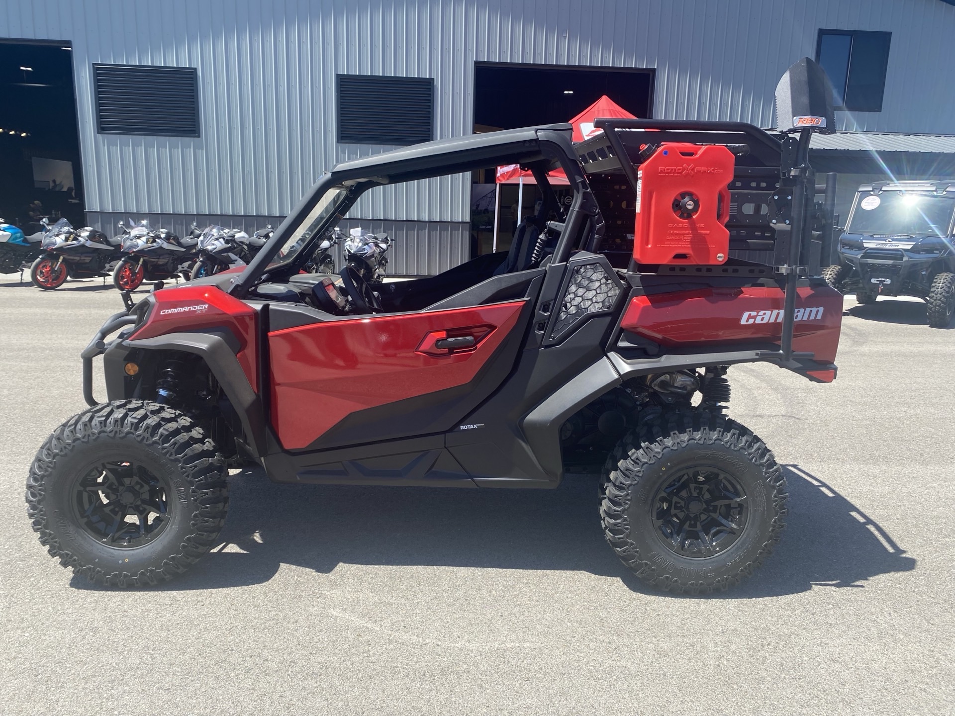 2026 Can-Am COMMANDER XT 700