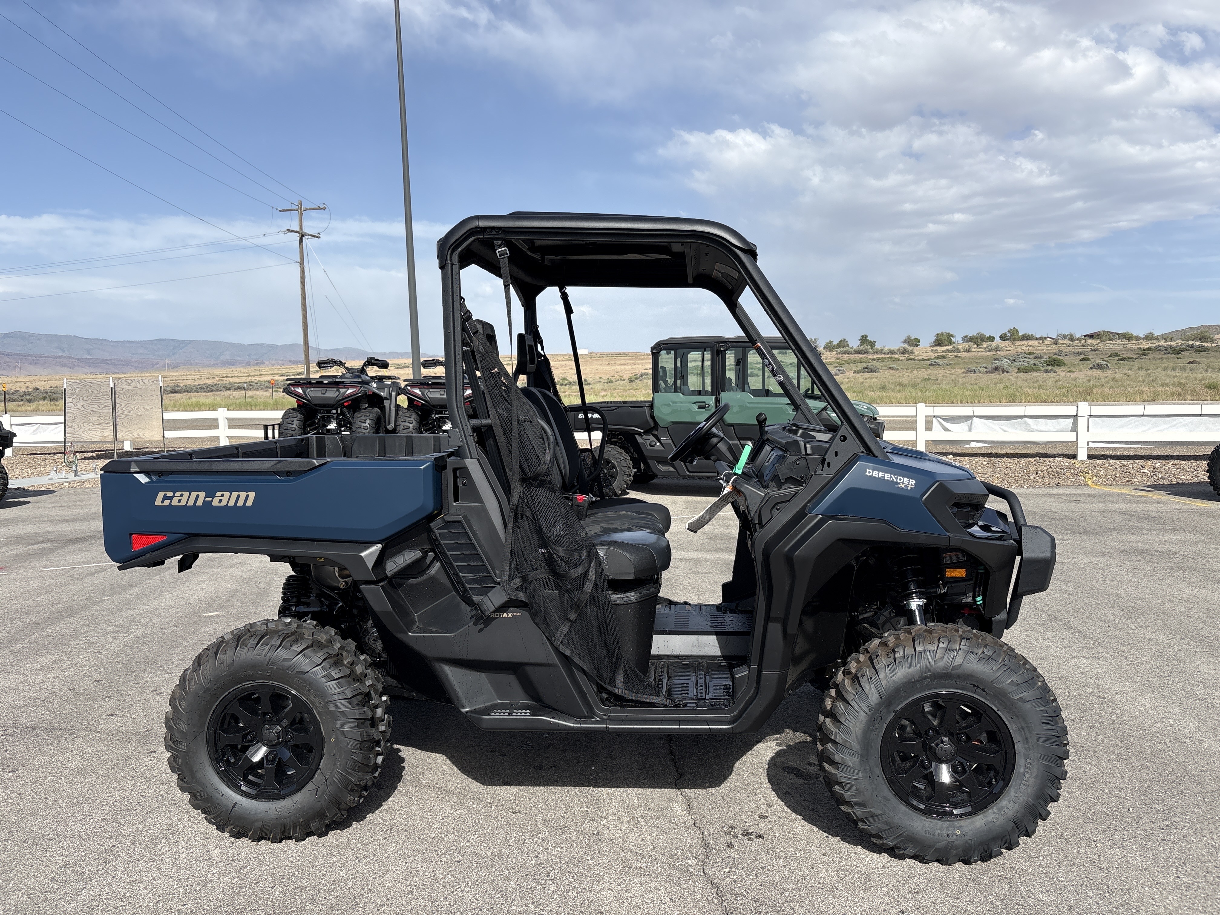 2026 Can-Am DEFENDER XT HD11