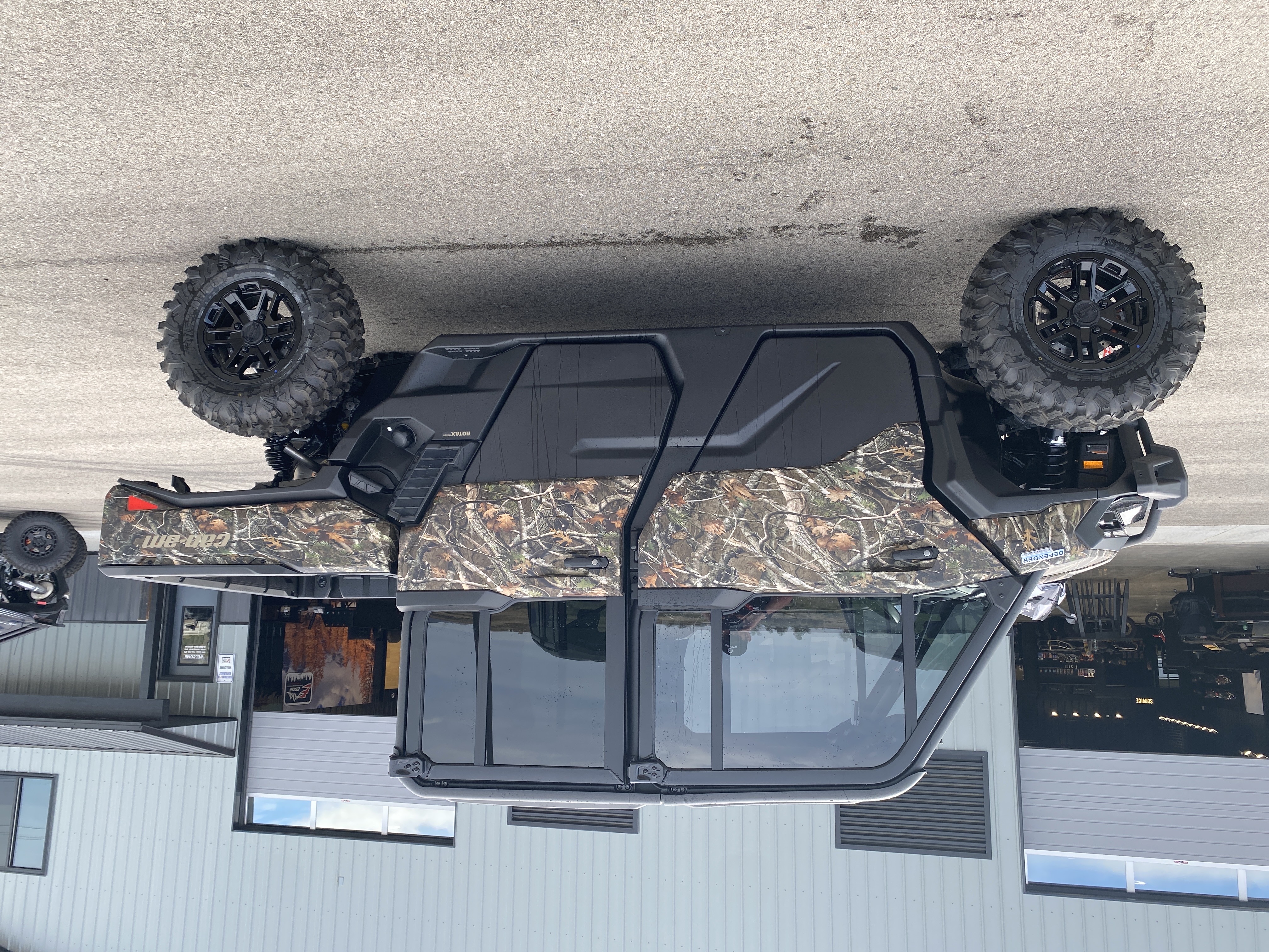 2026 Can-Am DEFENDER LIMITED HD11