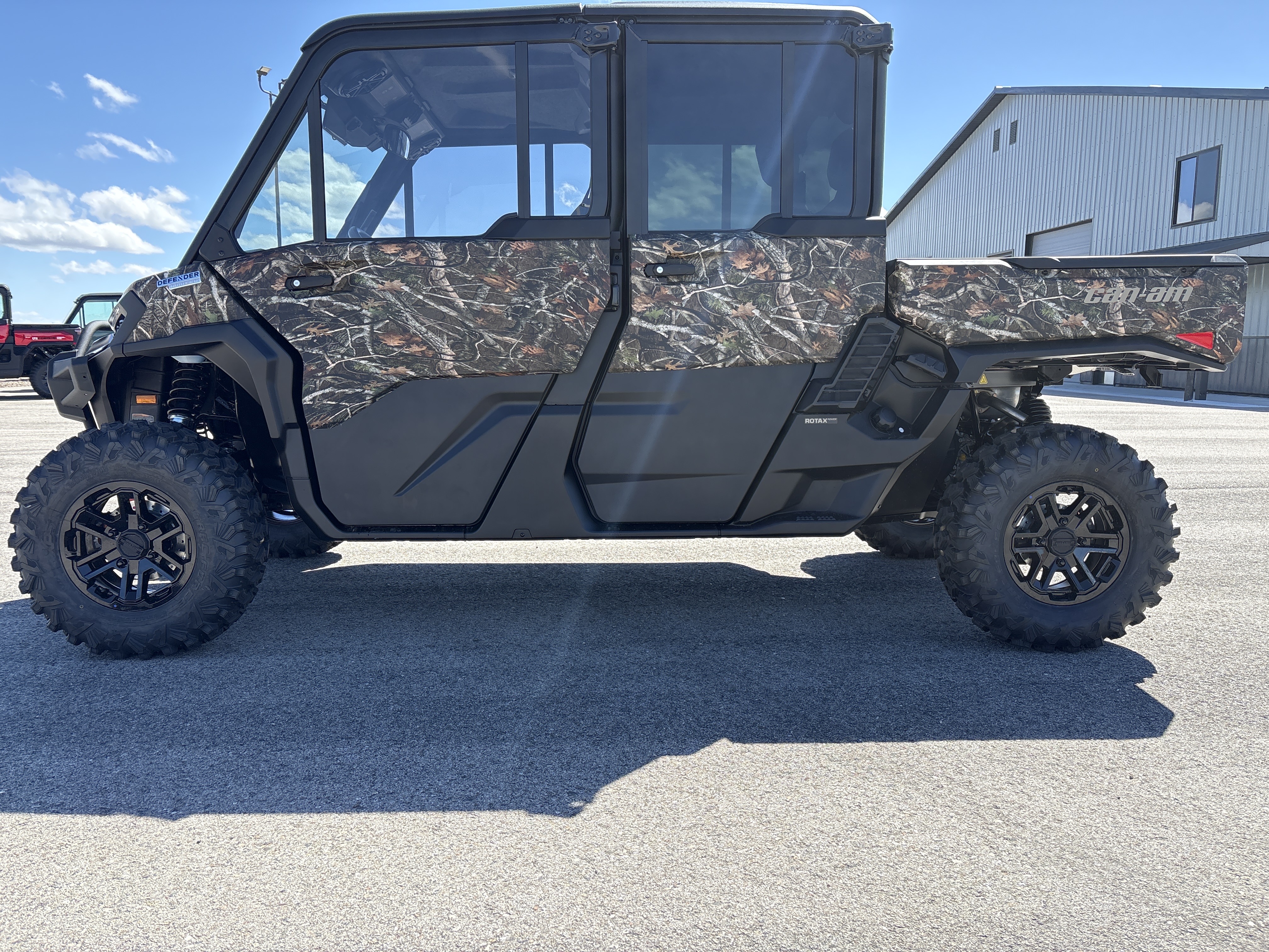 2026 Can-Am DEFENDER LIMITED HD11