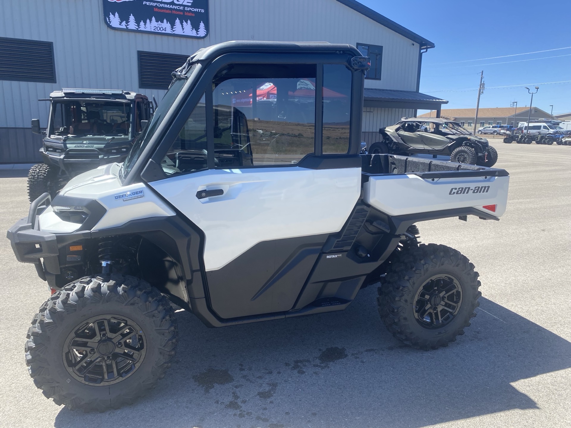 2026 Can-Am DEFENDER LIMITED HD11