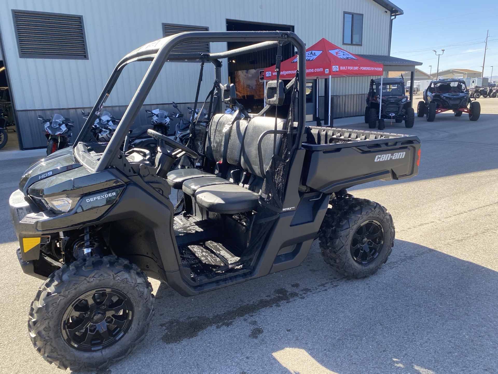 2026 Can-Am DEFENDER HD9