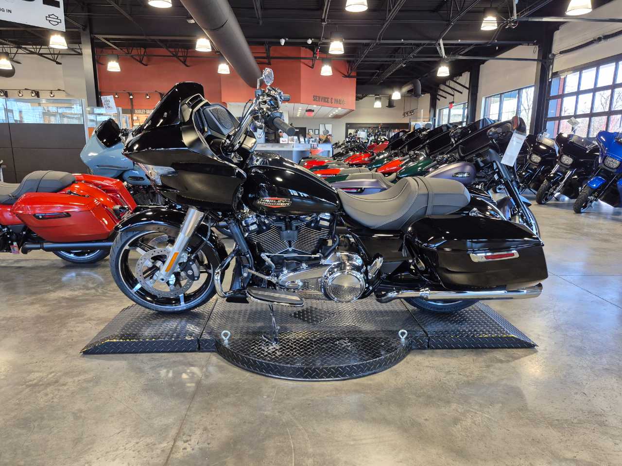 2025 HARLEY-DAVIDSON ROAD GLIDE FLTRX VIVID BLACK 633239
