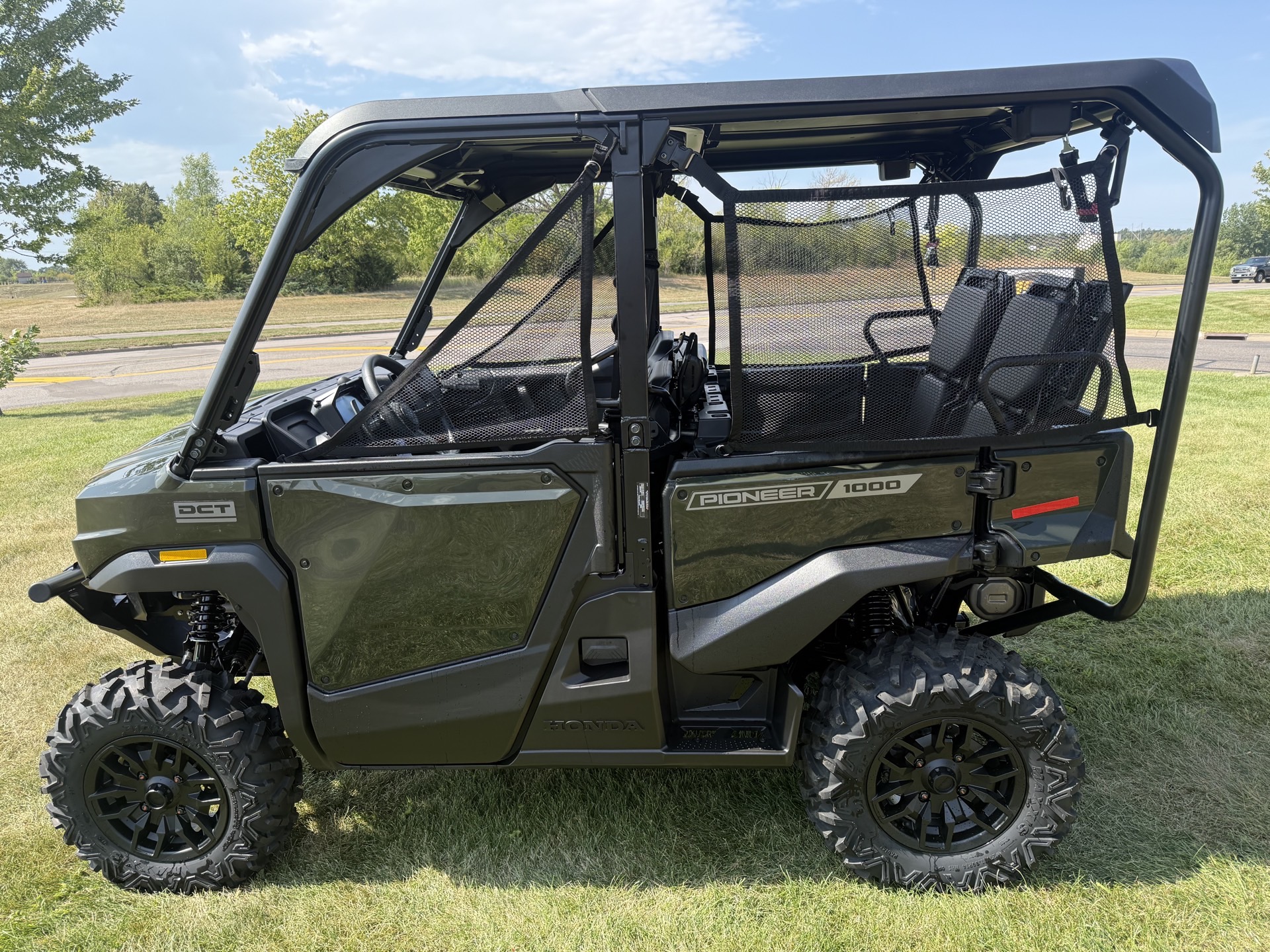 2026 HONDA PIONEER 1000-5 DELUXE