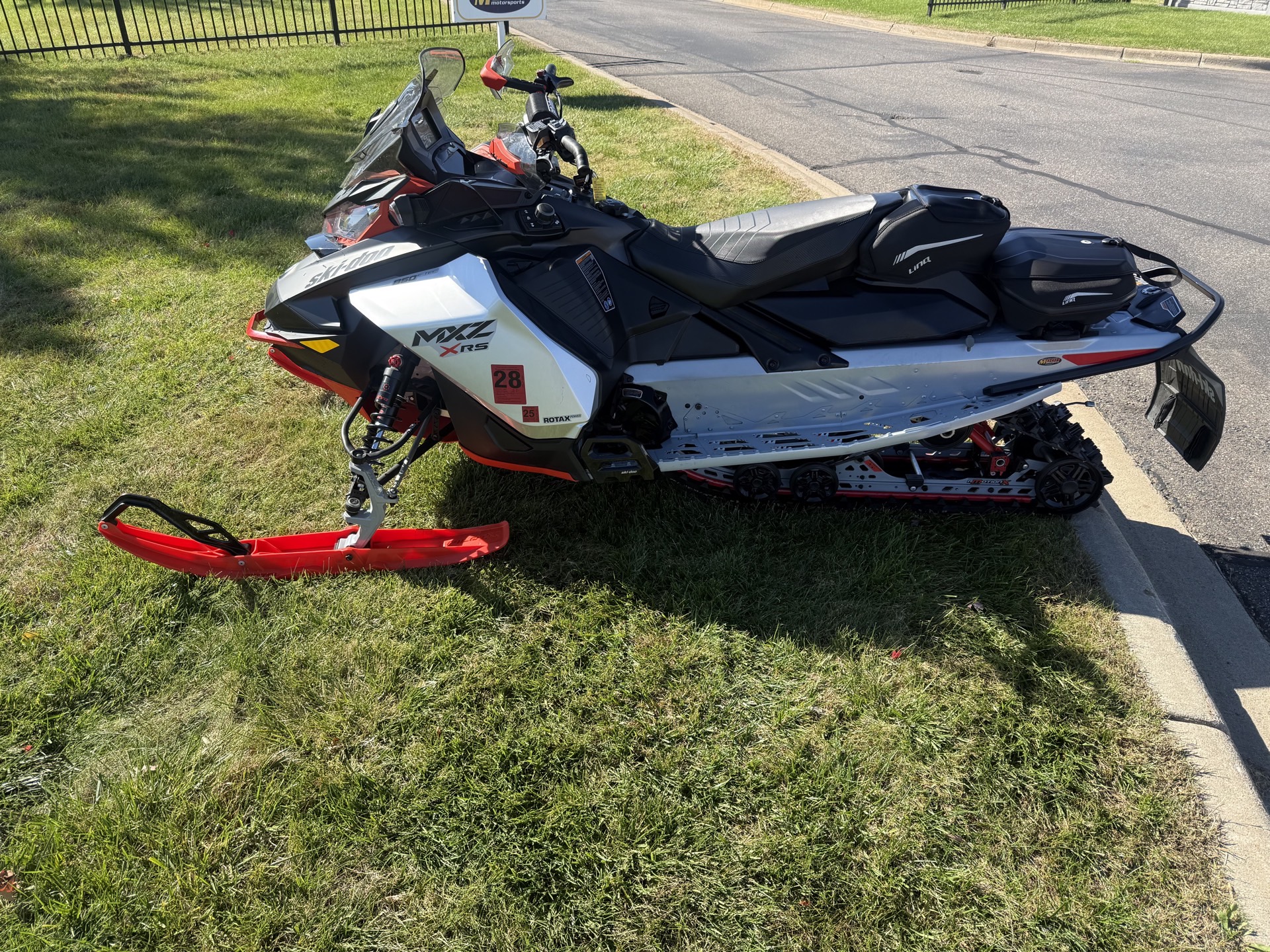 2022 SKI-DOO MXZ XRS 850 GR 1.5IR VIP 22 X_RS