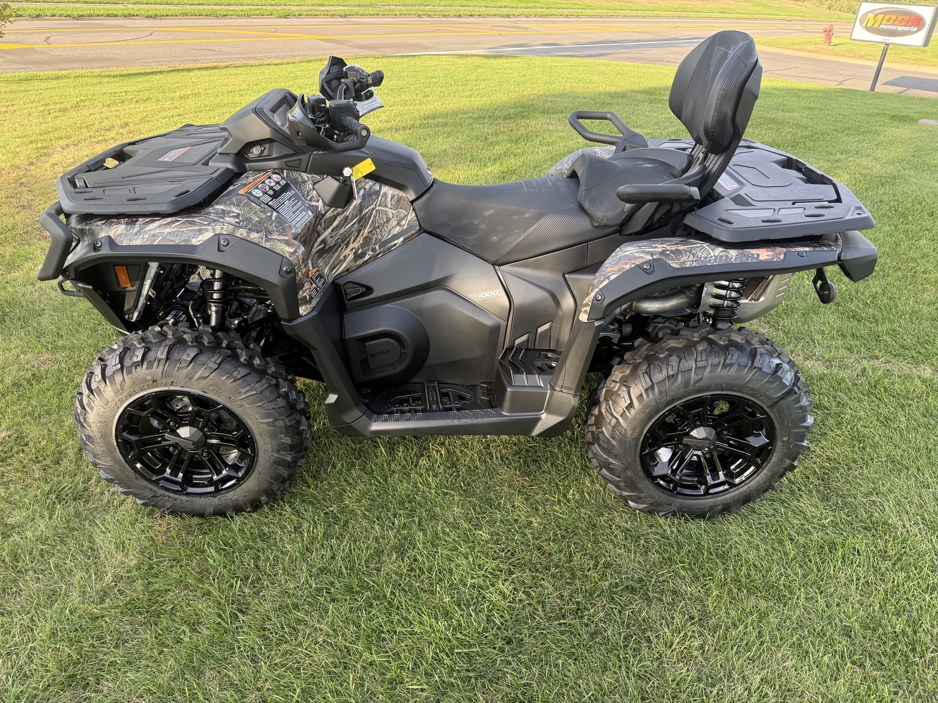 2027 CAN-AM OUTLANDER MAX XT 1000