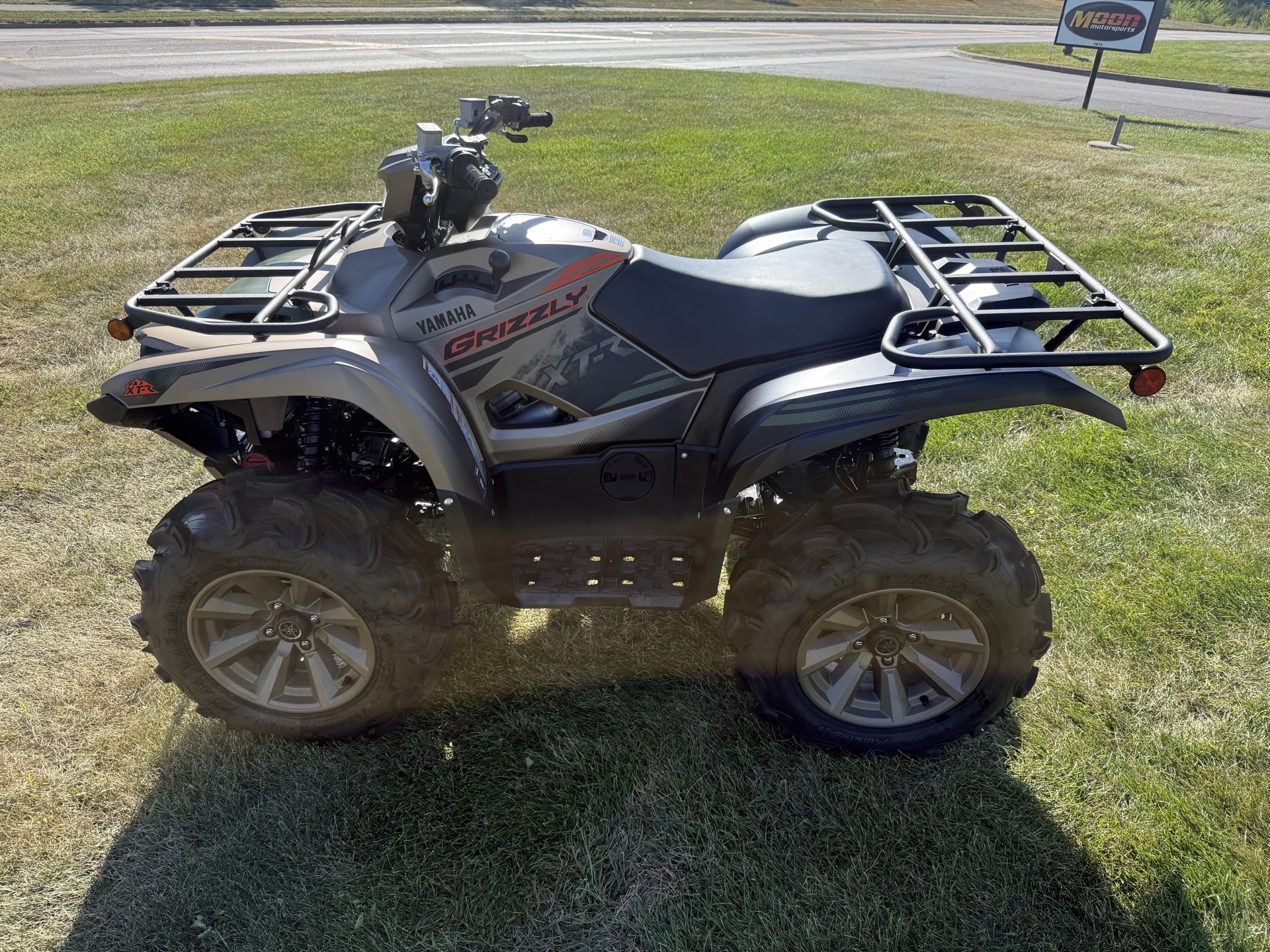 2027 YAMAHA GRIZZLY EPS XT-R TITANIUM BRONZE / TACTICAL BLACK