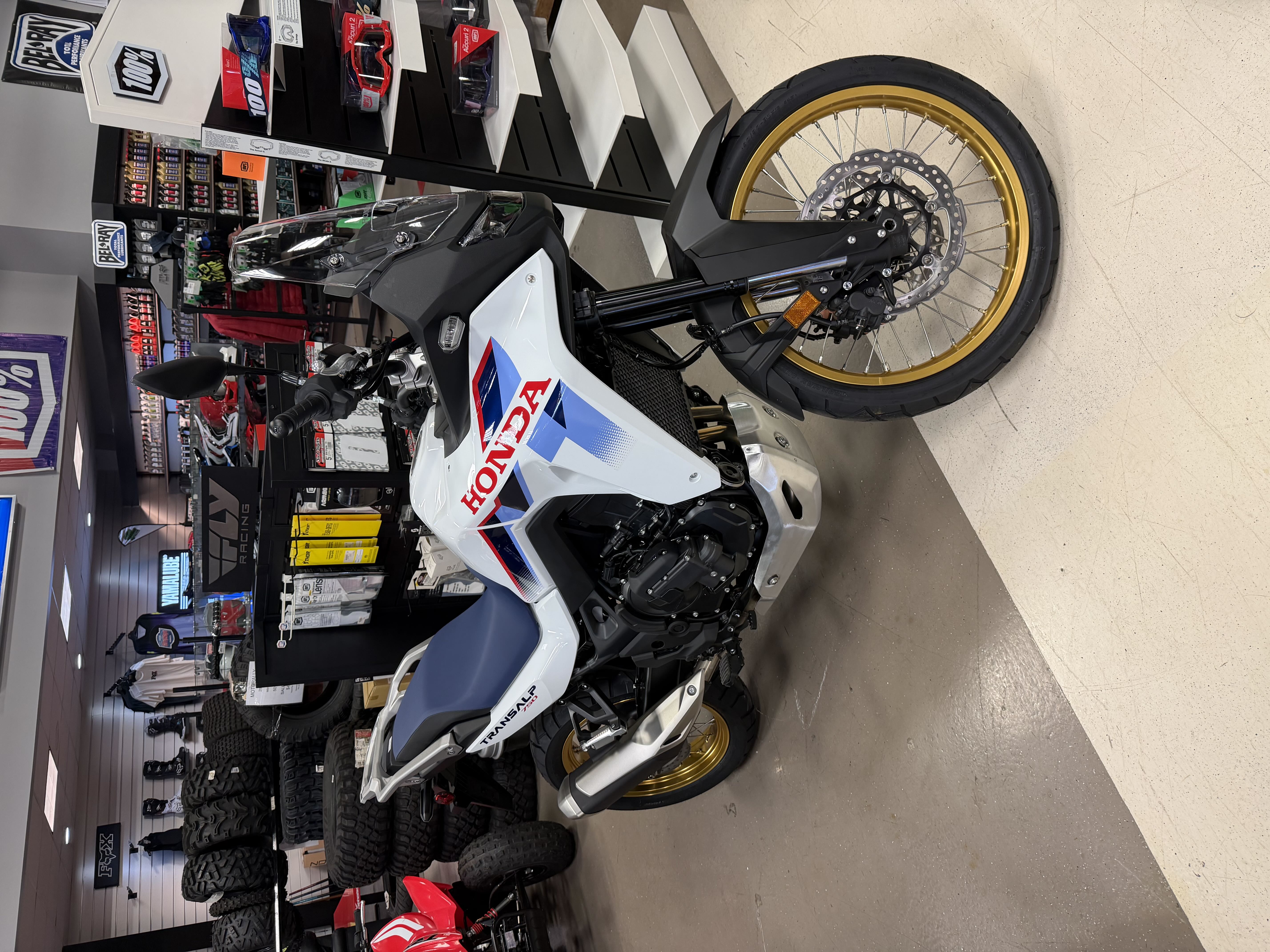 2026 HONDA TRANSALP E-CLUTCH