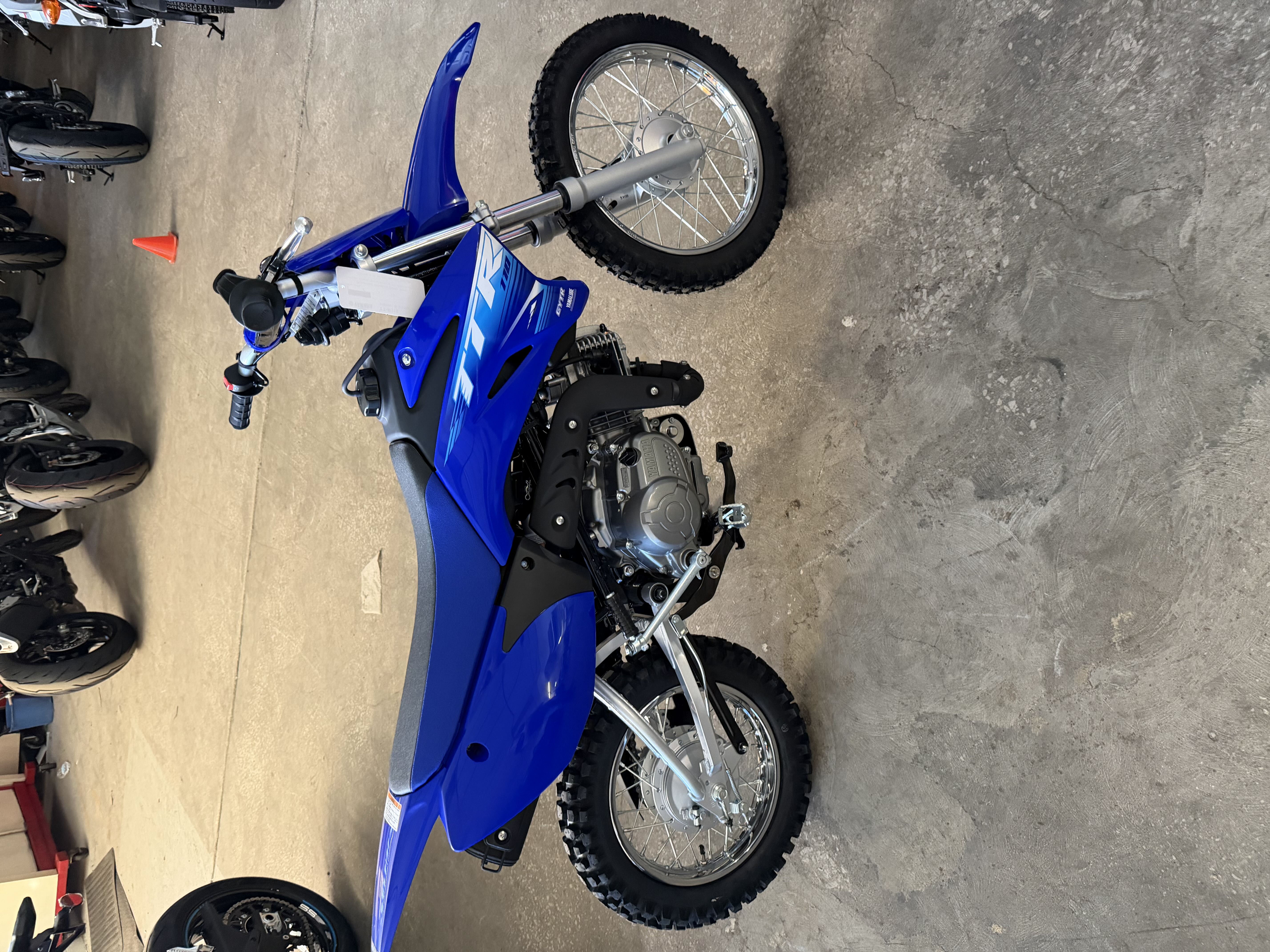 2027 YAMAHA TT-R110E