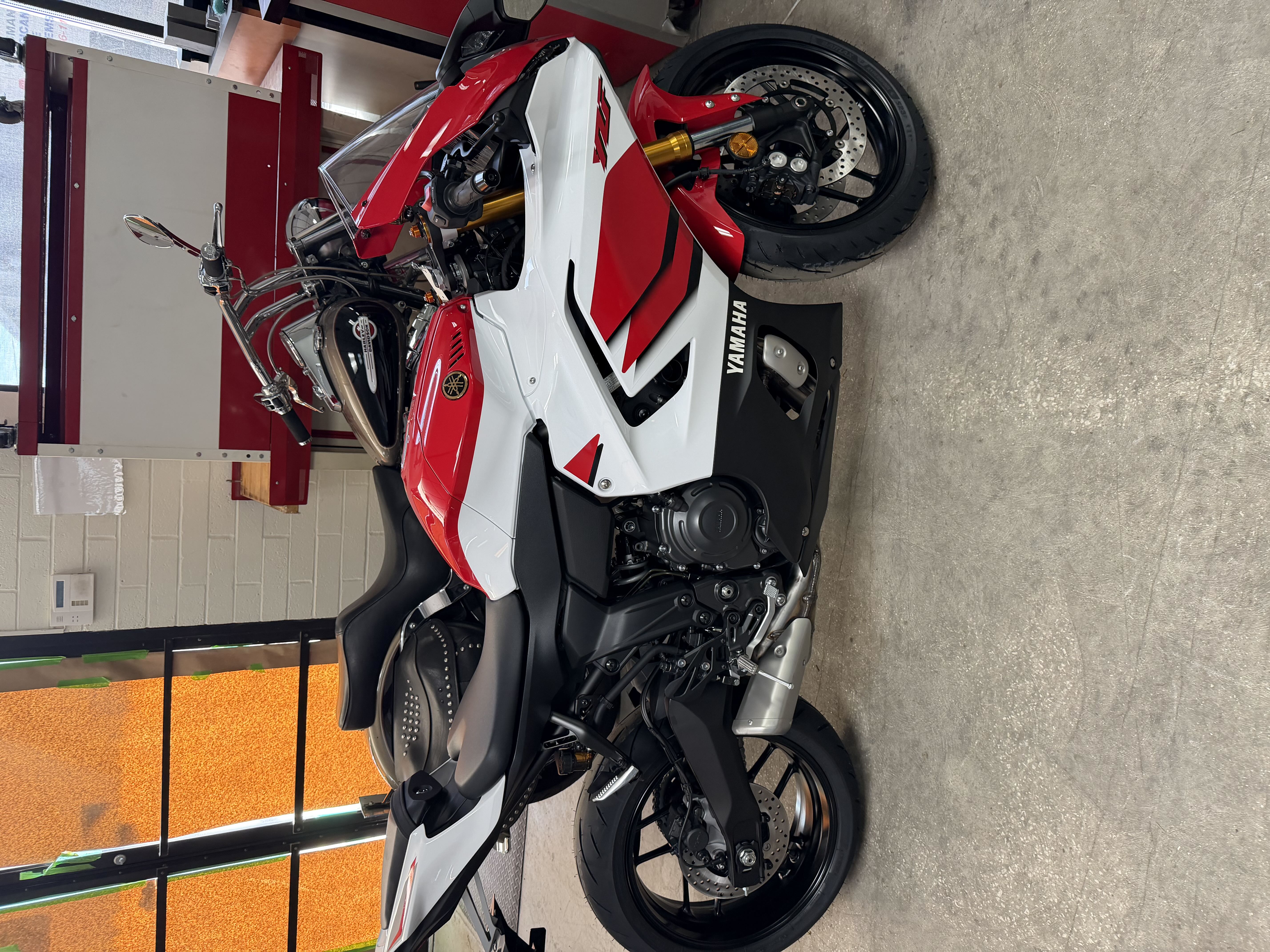 2026 YAMAHA YZF R7 70TH ANNIVERSARY EDITION