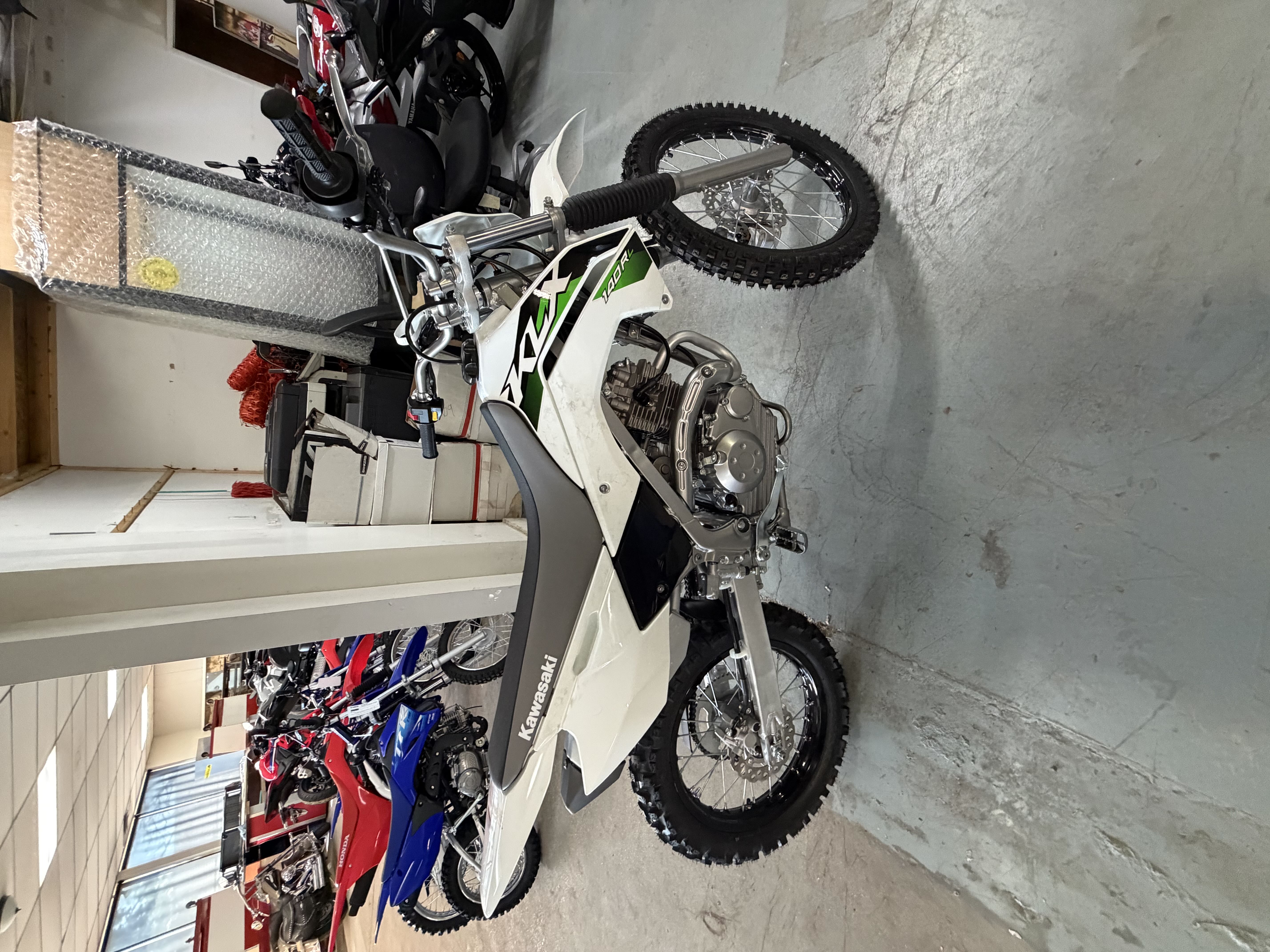 2027 KAWASAKI KLX®