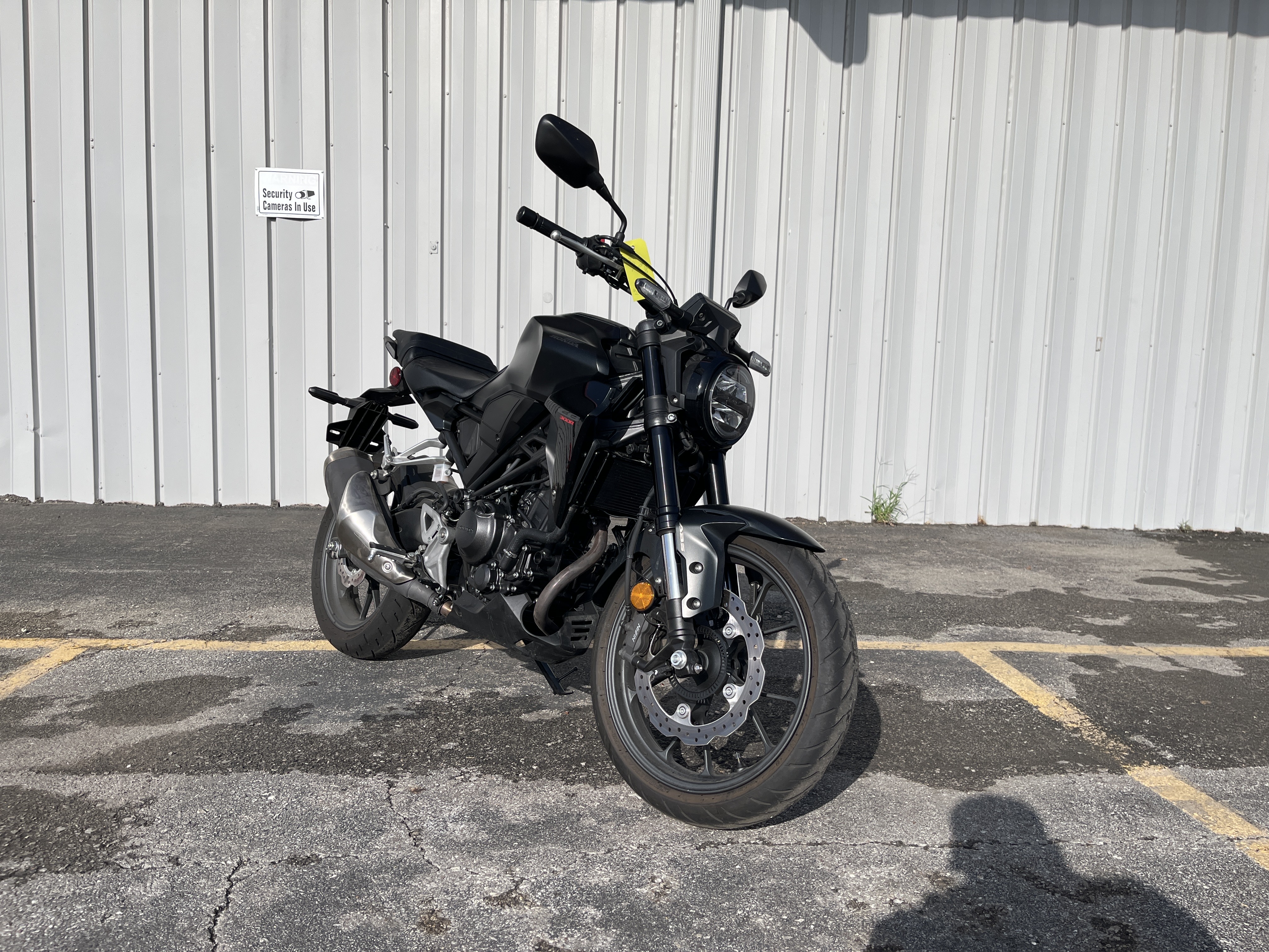 2025 HONDA CB 300R