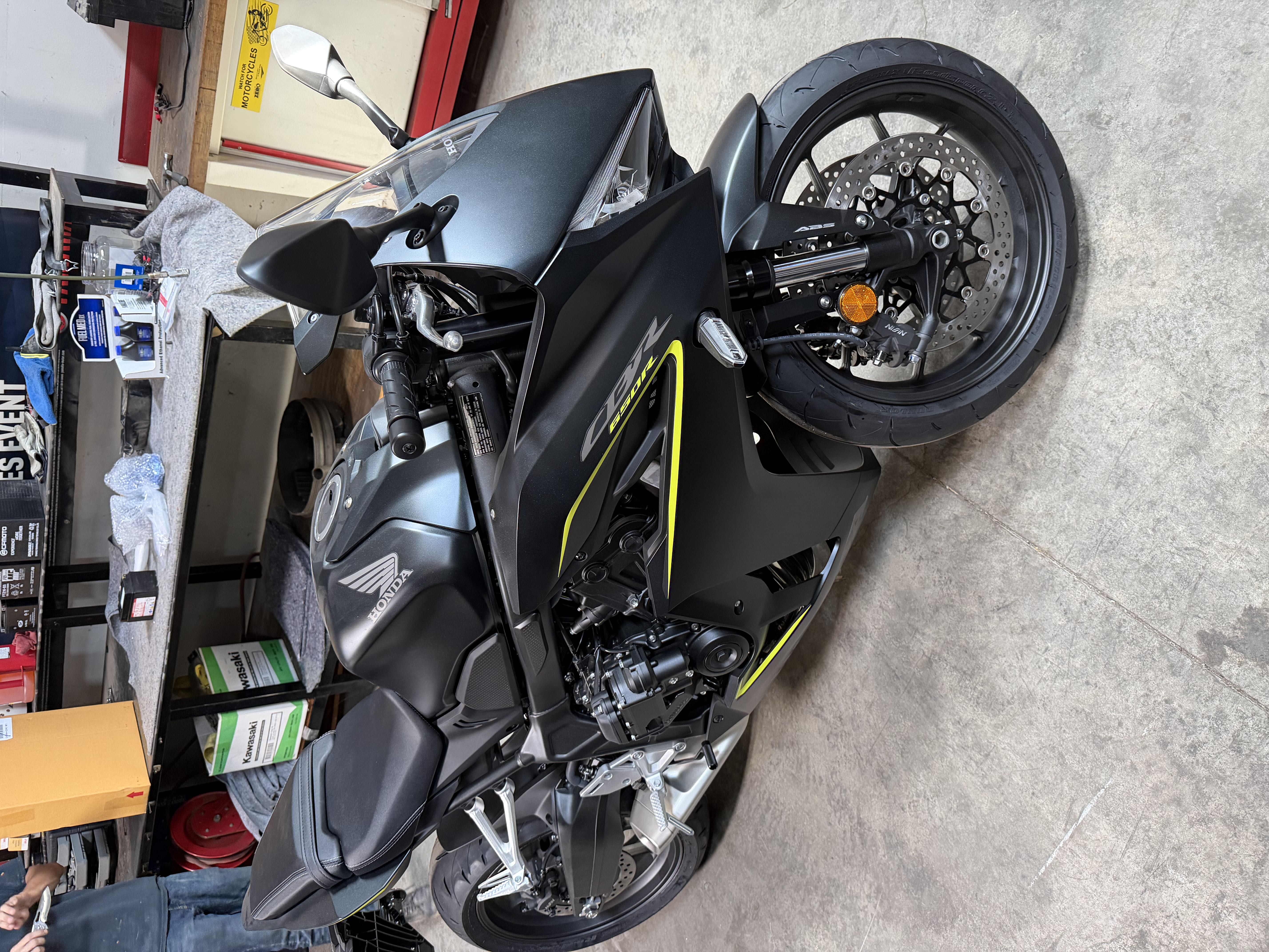 2026 HONDA CBR 650R E-CLUTCH