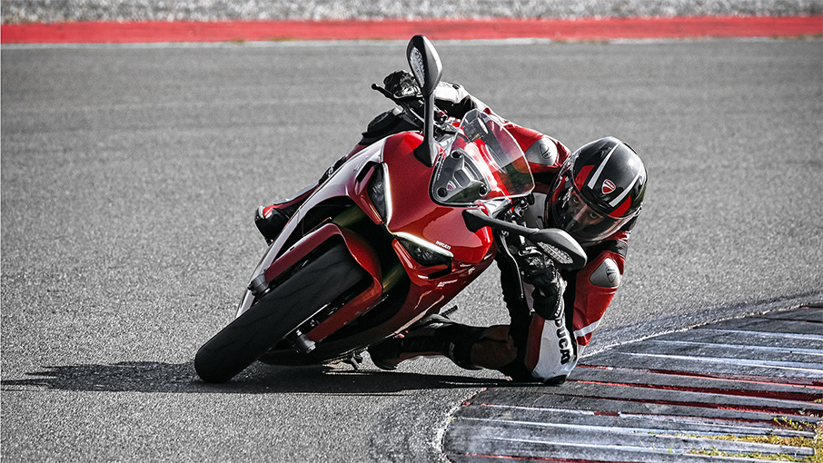 2021 Ducati Supersport - SUPERSPORT for sale in the Pompano Beach, FL area. Get the best drive out price on 2021 Ducati Supersport - SUPERSPORT and compare.