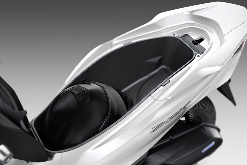 2021 Honda PCX150 - Base for sale in the Pompano Beach, FL area. Get the best drive out price on 2021 Honda PCX150 - Base and compare.