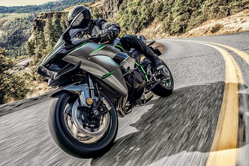 2021 Kawasaki NINJA H2™ CARBON - Base for sale in the Pompano Beach, FL area. Get the best drive out price on 2021 Kawasaki NINJA H2™ CARBON - Base and compare.