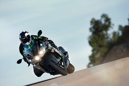 2021 Kawasaki NINJA® ZX™-14R ABS - Base for sale in the Pompano Beach, FL area. Get the best drive out price on 2021 Kawasaki NINJA® ZX™-14R ABS - Base and compare.