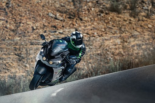 2021 Kawasaki NINJA® ZX™-14R ABS - Base for sale in the Pompano Beach, FL area. Get the best drive out price on 2021 Kawasaki NINJA® ZX™-14R ABS - Base and compare.