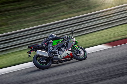 2021 Kawasaki NINJA® ZX™-6R ABS KRT EDITION - Base for sale in the Pompano Beach, FL area. Get the best drive out price on 2021 Kawasaki NINJA® ZX™-6R ABS KRT EDITION - Base and compare.