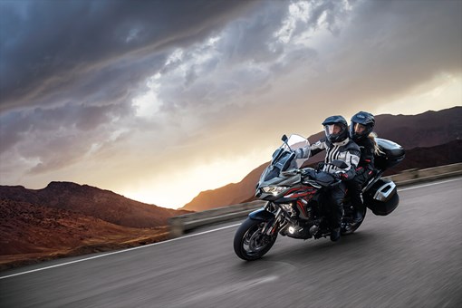 2021 Kawasaki VERSYS® 1000 SE LT+ for sale in the Pompano Beach, FL area. Get the best drive out price on 2021 Kawasaki VERSYS® 1000 SE LT+ and compare.
