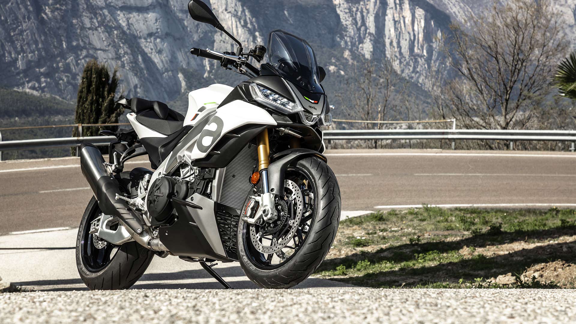 2023 Aprilia TUONO - V4 1100 for sale in the Pompano Beach, FL area. Get the best drive out price on 2023 Aprilia TUONO - V4 1100 and compare.