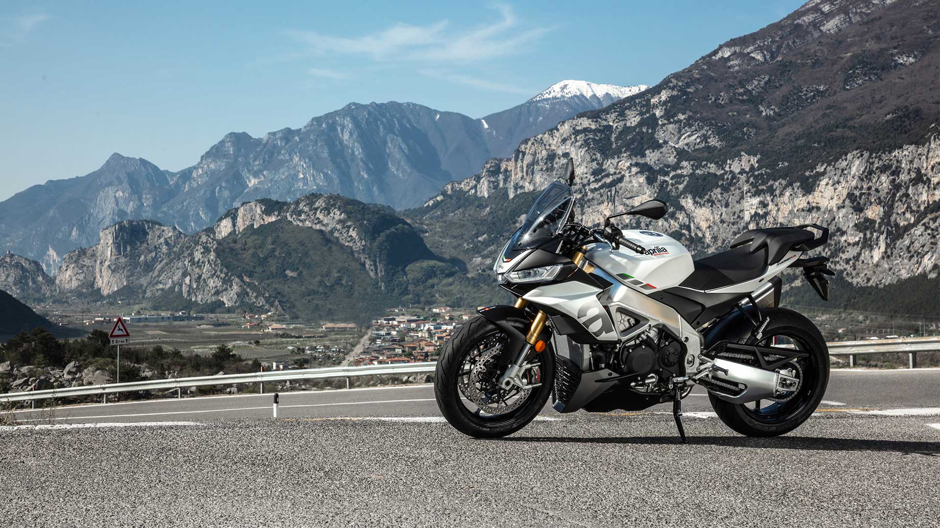 2023 Aprilia TUONO - V4 1100 for sale in the Pompano Beach, FL area. Get the best drive out price on 2023 Aprilia TUONO - V4 1100 and compare.