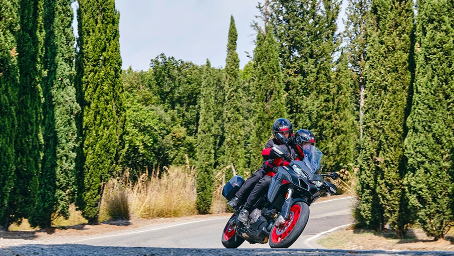 2023 Ducati MULTISTRADA - V2 for sale in the Pompano Beach, FL area. Get the best drive out price on 2023 Ducati MULTISTRADA - V2 and compare.