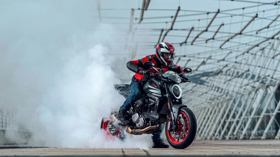 2023 Ducati Monster - 797 for sale in the Pompano Beach, FL area. Get the best drive out price on 2023 Ducati Monster - 797 and compare.