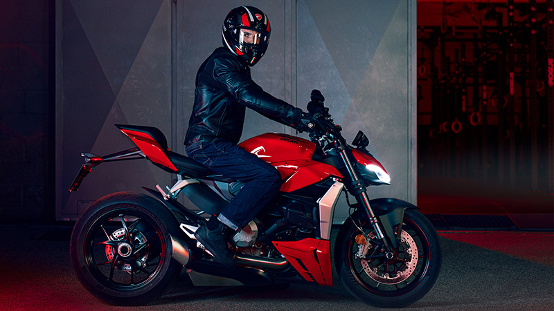 2023 Ducati STREETFIGHTER - V2 for sale in the Pompano Beach, FL area. Get the best drive out price on 2023 Ducati STREETFIGHTER - V2 and compare.