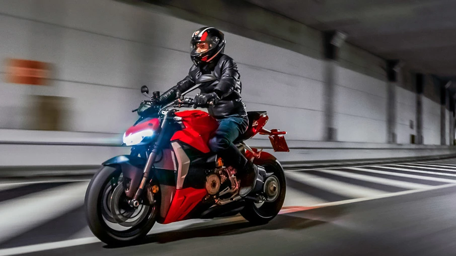 2023 Ducati STREETFIGHTER - V2 for sale in the Pompano Beach, FL area. Get the best drive out price on 2023 Ducati STREETFIGHTER - V2 and compare.