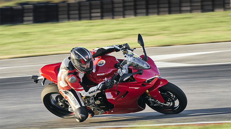 2023 Ducati SUPERSPORT - 950 for sale in the Pompano Beach, FL area. Get the best drive out price on 2023 Ducati SUPERSPORT - 950 and compare.