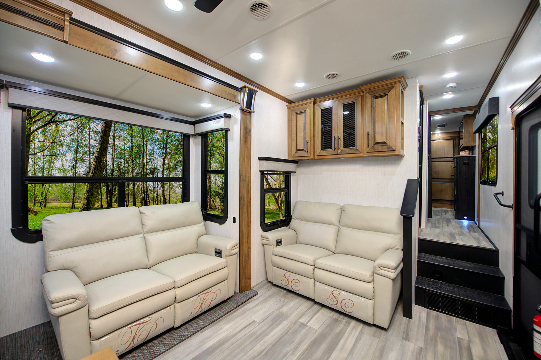 2023 HEARTLAND Bighorn - 3120 RK for sale in the Pompano Beach, FL area. Get the best drive out price on 2023 HEARTLAND Bighorn - 3120 RK and compare.