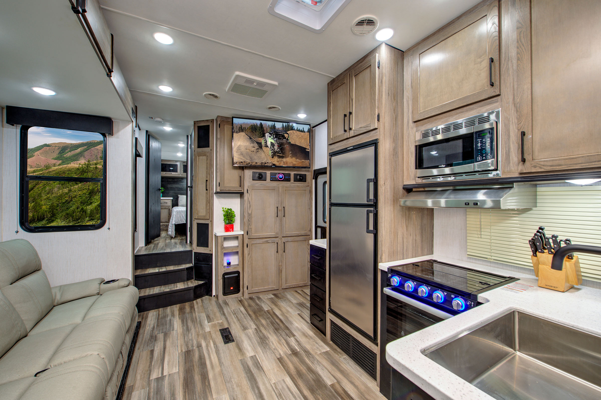 2023 HEARTLAND Gravity - 3210 for sale in the Pompano Beach, FL area. Get the best drive out price on 2023 HEARTLAND Gravity - 3210 and compare.