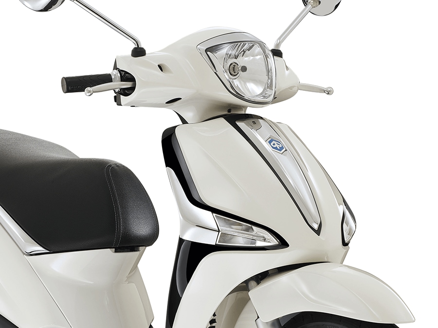 2023 Piaggio Liberty - 50 Euro 5 for sale in the Pompano Beach, FL area. Get the best drive out price on 2023 Piaggio Liberty - 50 Euro 5 and compare.