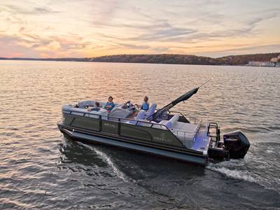 2023 REGENCY Luxury-Pontoon - 230 LE3 Sport for sale in the Pompano Beach, FL area. Get the best drive out price on 2023 REGENCY Luxury-Pontoon - 230 LE3 Sport and compare.