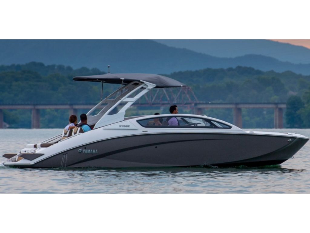 2023 Yamaha Boat 275 - SE for sale in the Pompano Beach, FL area. Get the best drive out price on 2023 Yamaha Boat 275 - SE and compare.