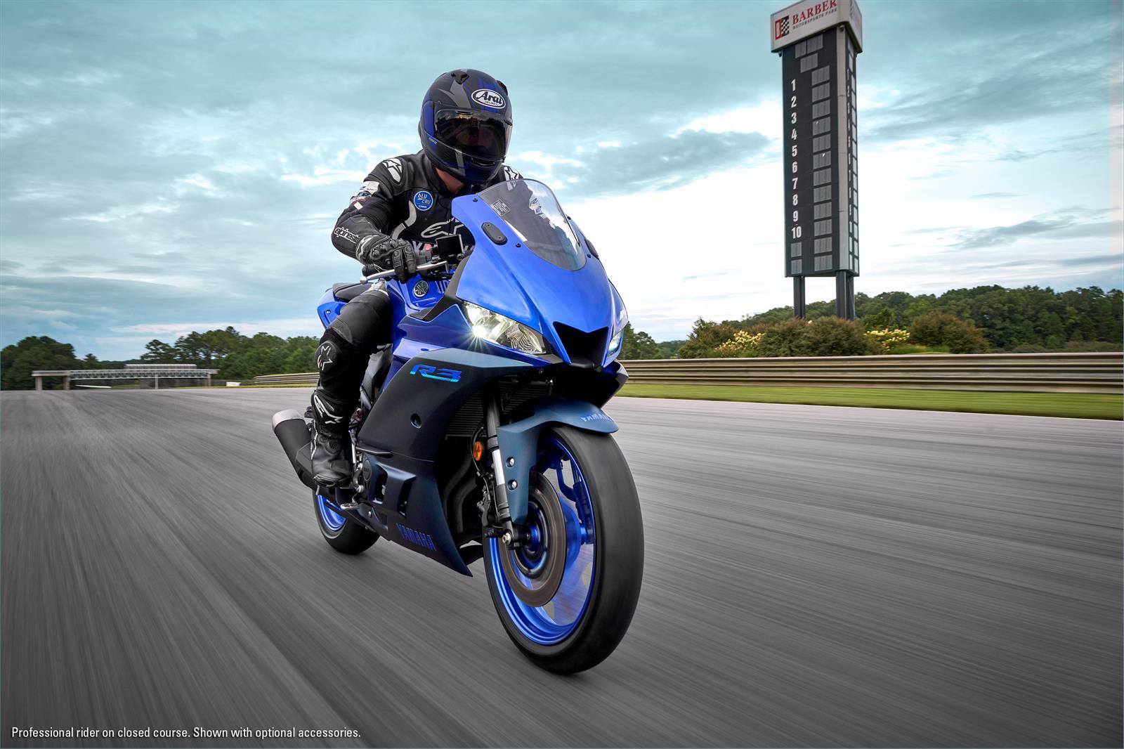 2023 Yamaha YZF - R3 for sale in the Pompano Beach, FL area. Get the best drive out price on 2023 Yamaha YZF - R3 and compare.