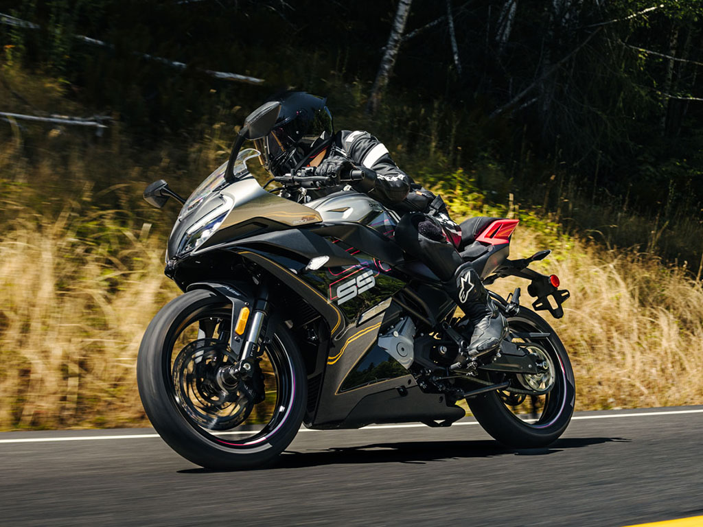 2024 CF MOTO 300 - SS for sale in the Pompano Beach, FL area. Get the best drive out price on 2024 CF MOTO 300 - SS and compare.