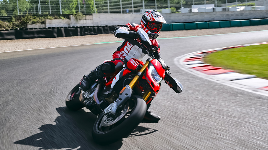 2024 Ducati Hypermotard - 950 SP for sale in the Pompano Beach, FL area. Get the best drive out price on 2024 Ducati Hypermotard - 950 SP and compare.